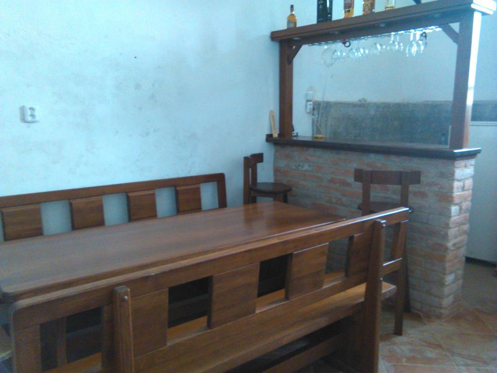 Vinarstvi Bician Appartement Vrbovec Buitenkant foto